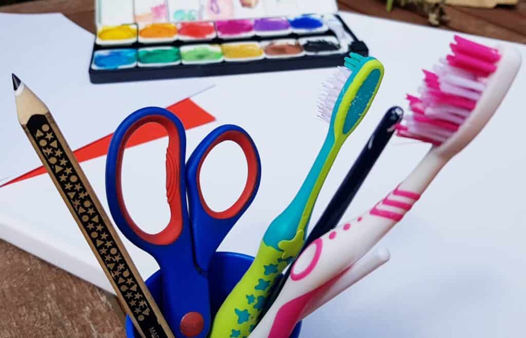 toothbrush painting supplies