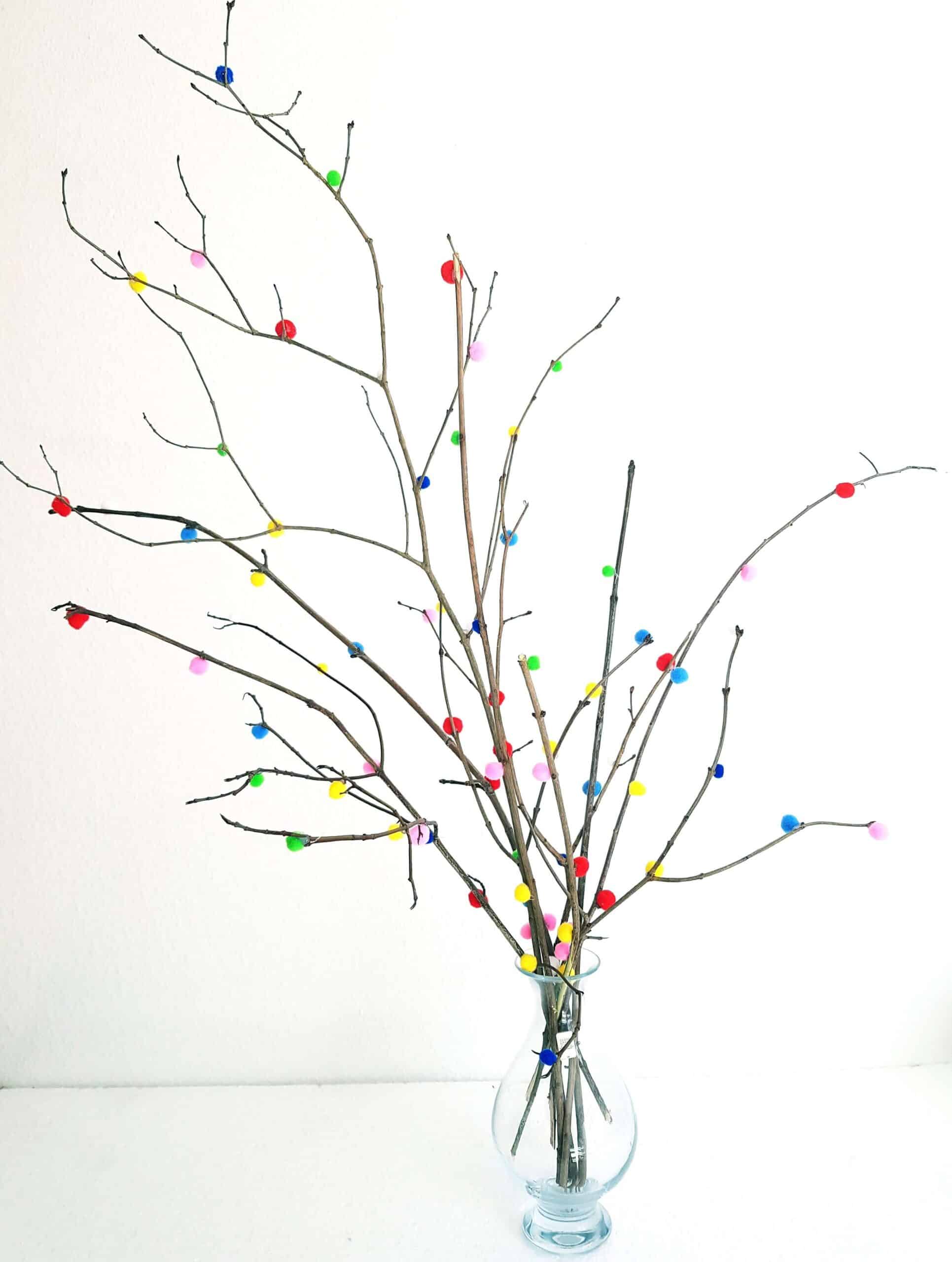 diy pom pom tree - homemade home decor